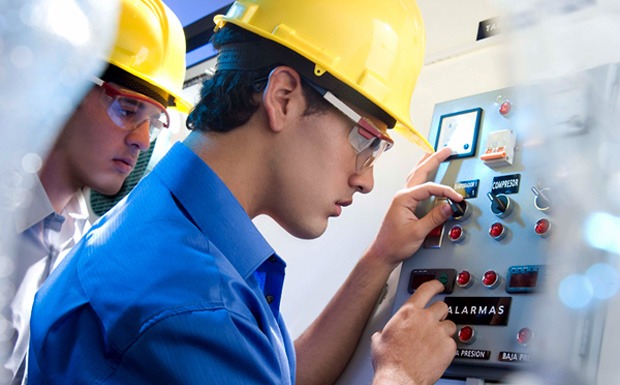 Servicio Técnico Especializado‎ en el mantenimiento de generadores eléctricos y grupos electrógenos